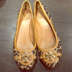 Leopard print flats